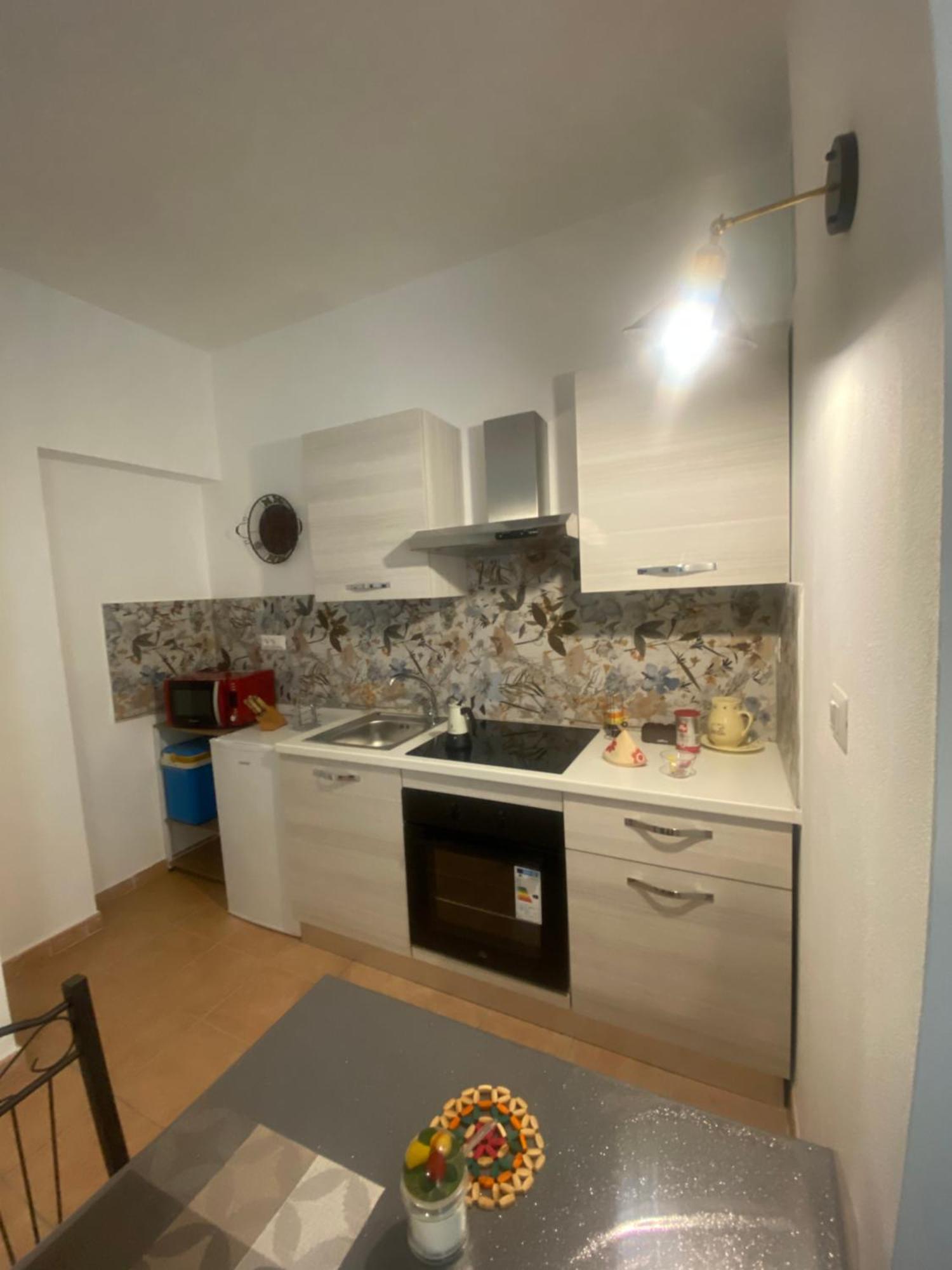 Bed&Breakfast Le petunie Bari Sardo Exterior foto